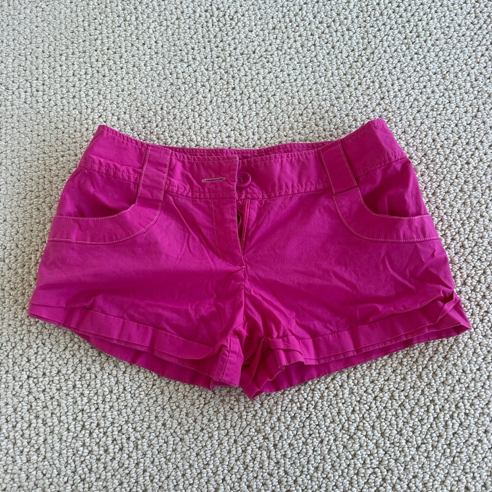 Starcity pink booty shorts size 7 💕
#pink #bootyshort #shorts #pinkshorts